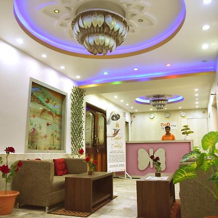 Rnb Select Vijay Delux Otel Sultānpur Dış mekan fotoğraf