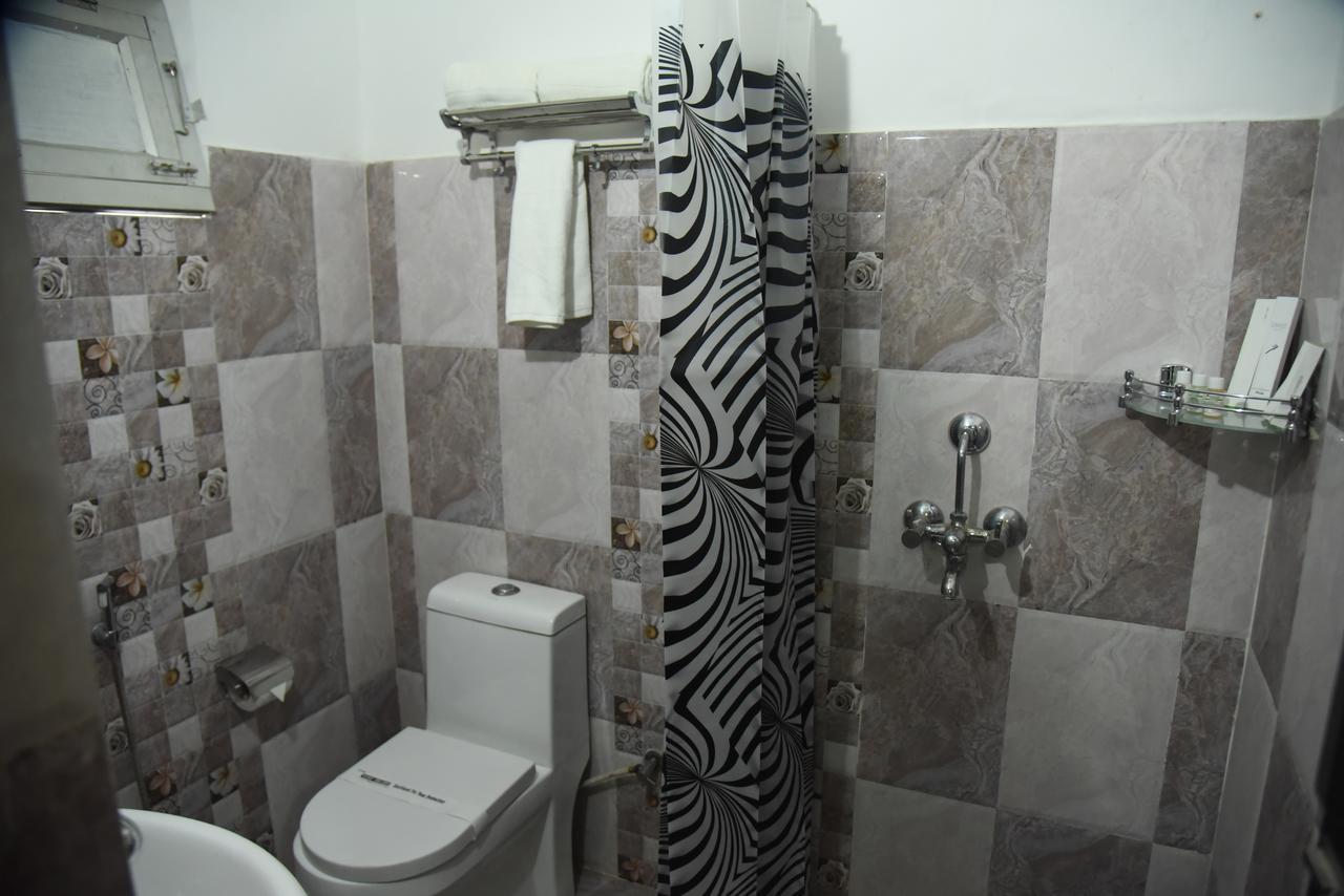 Rnb Select Vijay Delux Otel Sultānpur Dış mekan fotoğraf